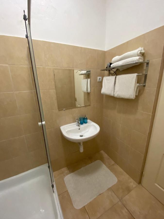 Monolit Budapest Center Guesthouse Екстер'єр фото